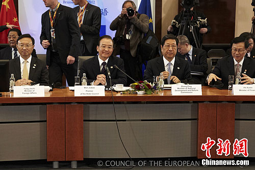 溫家寶:望歐方抓住機遇解決對華軍售禁令等問題