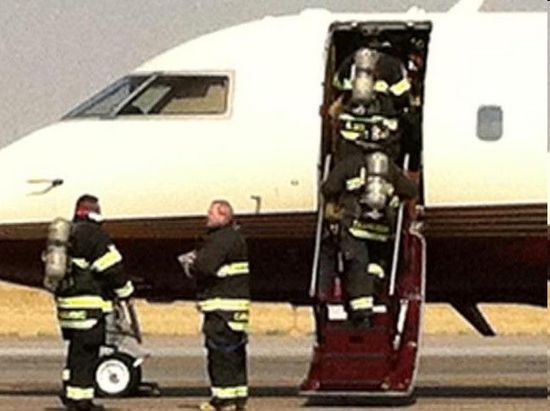 羅姆尼公布更多家庭稅務數據 妻子飛機空中冒煙緊急降落