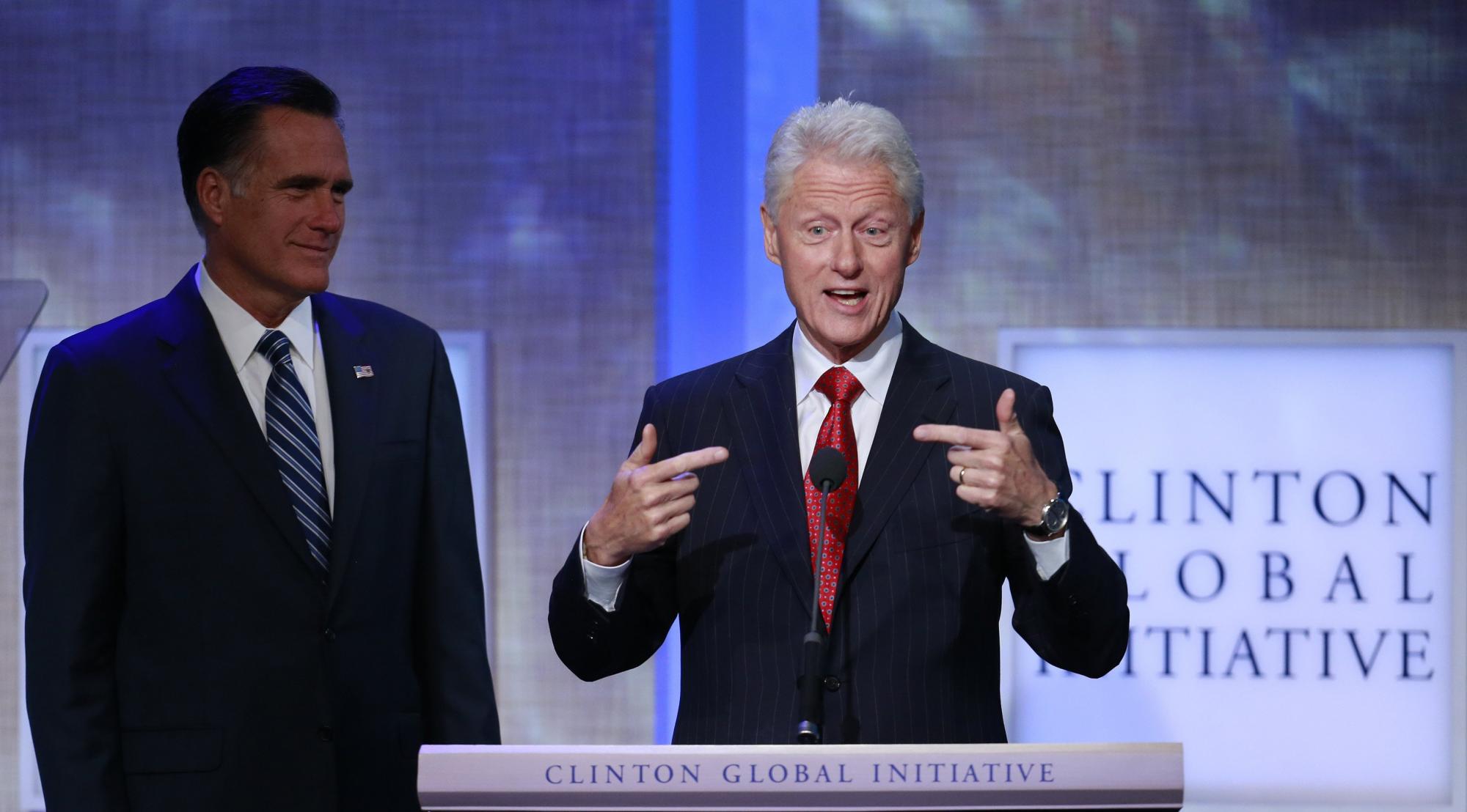 “奧羅”捧場(chǎng)克林頓不忘暗中對(duì)壘 奧巴馬支持率領(lǐng)先