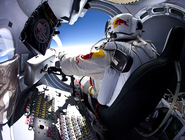 奧男子擬3.7萬米高空跳傘 挑戰音速欲破世界紀錄