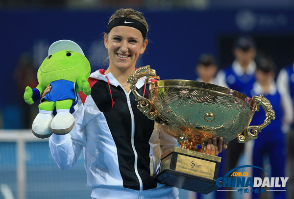 阿扎倫卡2-0擊敗莎拉波娃 加冕中網女單冠軍