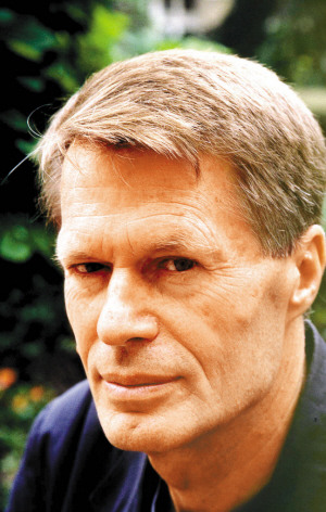 莫言獲2012年諾貝爾文學(xué)獎(jiǎng) 10年獲獎(jiǎng)?wù)呋仡?/></a></p>

<p align=