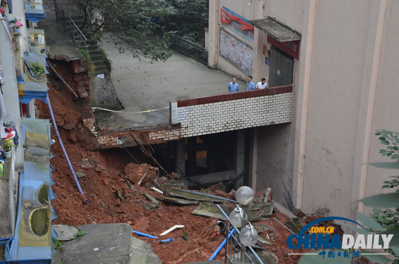 四川樂山學生公寓發生塌陷 千余學生轉移