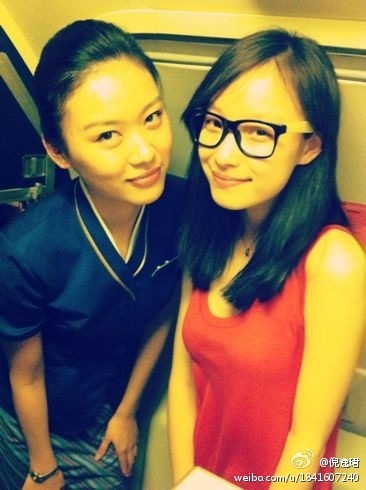 汪涵梁朝偉劉亦菲張根碩 盤點明星與空姐合影