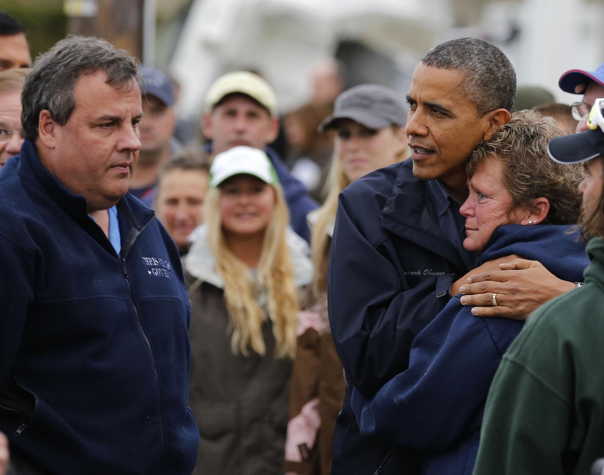 奧巴馬與共和黨州長視察災區獲好評 颶風趨緩選戰升溫