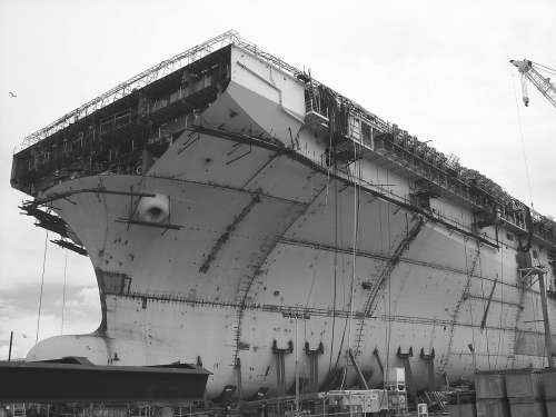 美最新兩棲艦實力比肩航母 如浮動基地般攻防兼備