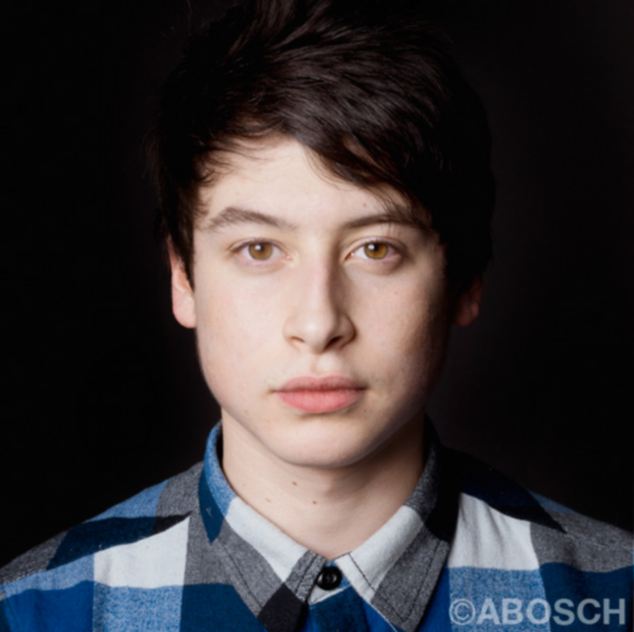 英17歲少年開發創意應用 令新聞自動“長話短說”獲李嘉誠賞識