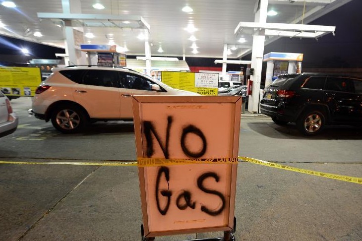 美政府動用戰略儲備抵御“油荒” 紐約馬拉松賽惹爭議被取消