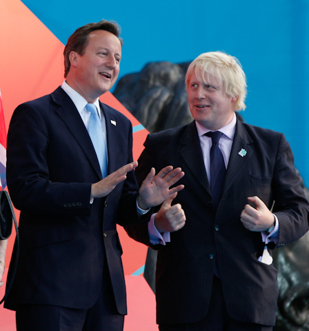 英政壇鐵哥們因機場問題鬧翻?首相與倫敦市長隔空掀“罵戰”