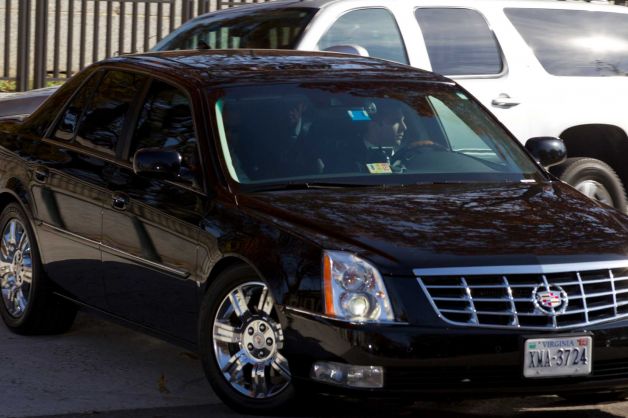 美國前中情局長國會作證推翻“陰謀論” 緋聞女主角被指有“特權”