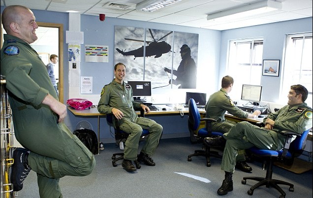 英王室網上曬王子軍營照忘記PS 軍事機密恐泄露