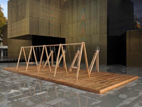 葡萄牙推出環保發電秋千 玩耍同時輕松發電