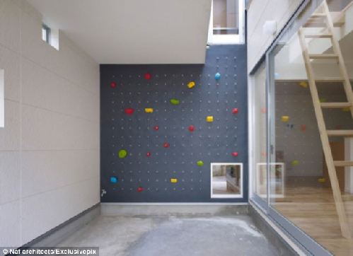 神奇小樓三種上法！日本推出階、梯、攀巖墻一體房屋