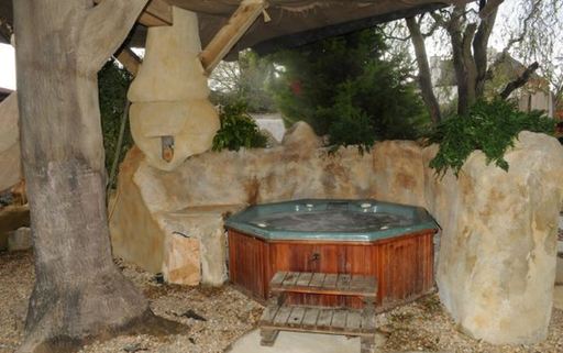 英國商人打造全英最豪華樹屋 不超200英鎊一晚