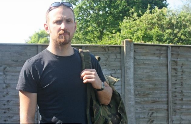 囤積食物、購置避難所 英國民眾準備“末日求生”