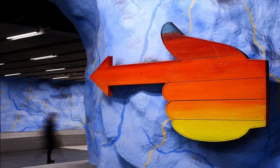 瑞典斯德哥爾摩地鐵一站一風景 被譽世界最長的藝術長廊