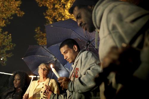 美國小學發生槍擊案至少28人死 奧巴馬難過落淚