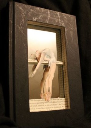 哈利•波特、湯姆•索亞從書里冒出來(lái)！絕美紙雕讓主角“復(fù)活”