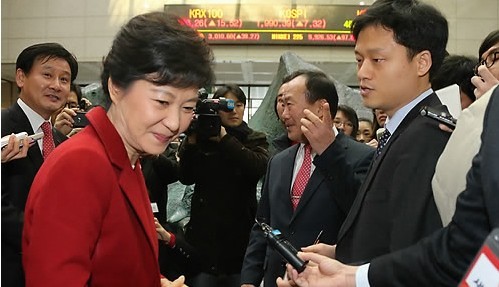 韓國(guó)大選或19日晚10點(diǎn)見(jiàn)分曉 投票率受天氣影響大