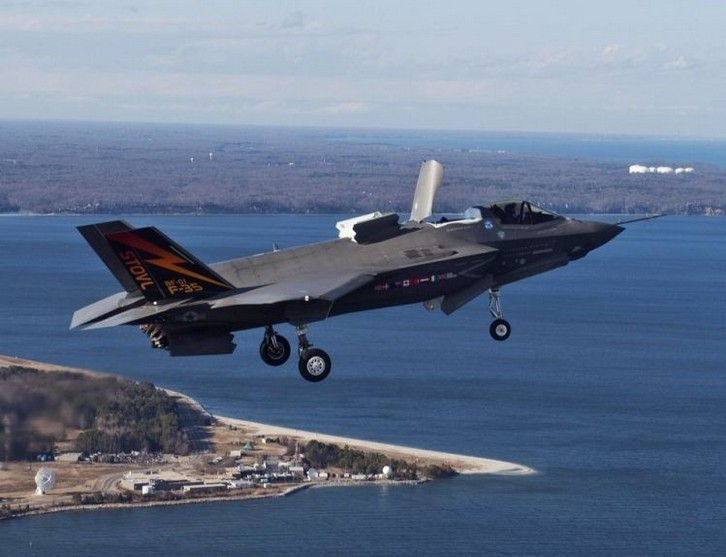 自民公明兩黨著手組建執(zhí)政聯(lián)盟 2017年美在日部署F-35隱形戰(zhàn)機(jī)