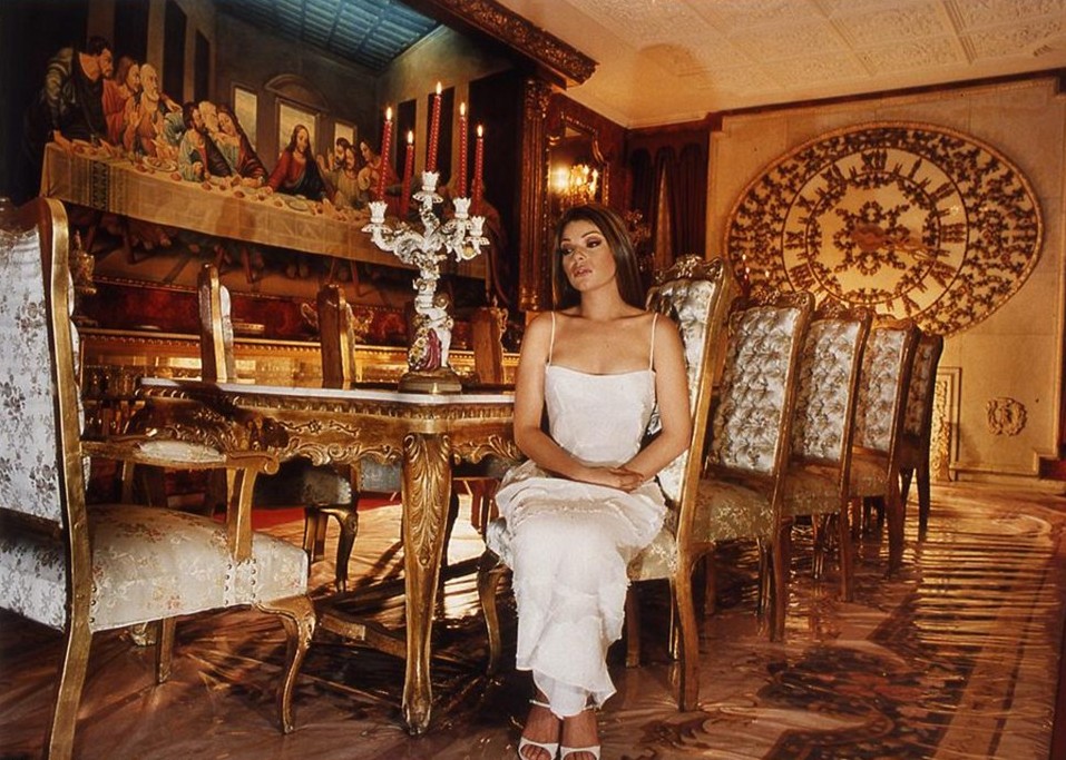 獅豹當寵物、名畫做裝飾 揭秘墨西哥名媛“炫富生活”