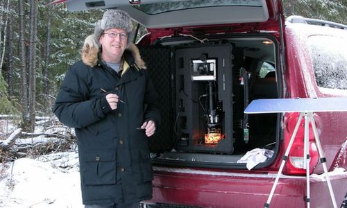 怎一個美字了得！美國科學家帶你圣誕看雪花(圖)