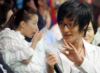 2012明星丑態之挖鼻孔18式 李冰冰一陽指陳小春最銷魂