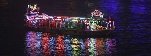 圖：悉尼炫彩焰火、時代廣場倒計時 世界各地迎喜新年