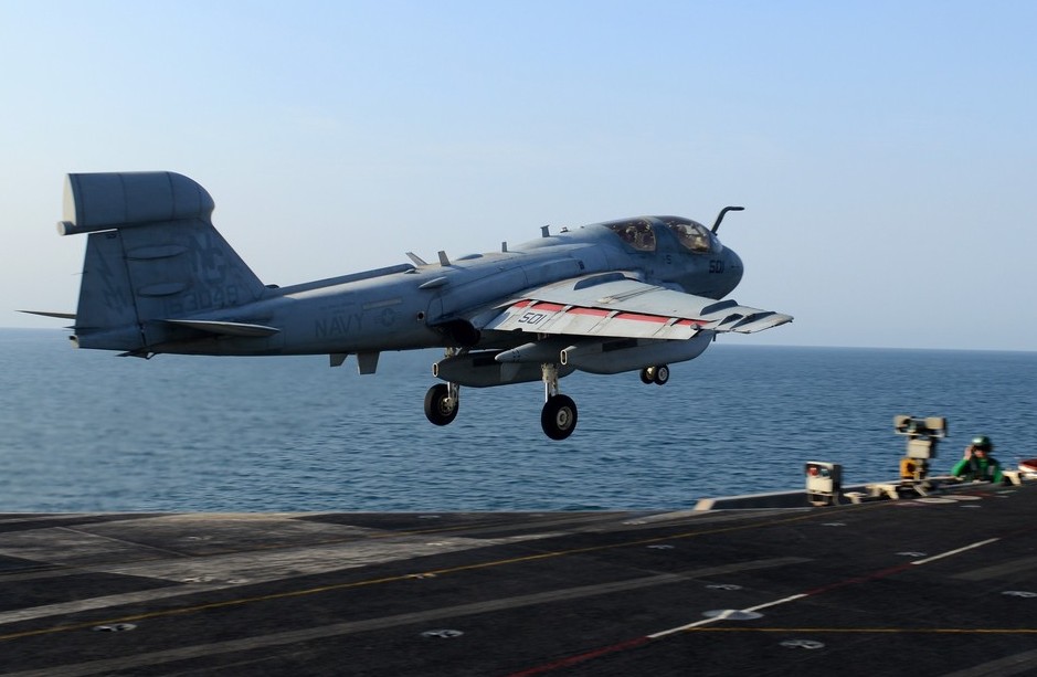 高清:美軍核航母上攔阻索機構曝光