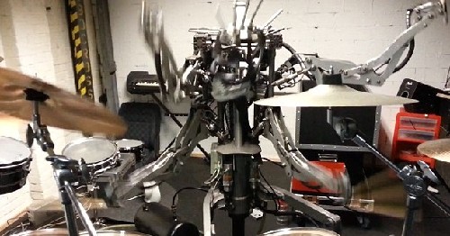 <SPAN>真正的“重金屬”搖滾樂 機器人樂隊即將巡演</SPAN>