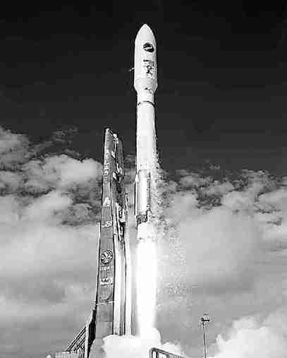 外媒:美軍X-37B要偷窺“天宮一號”？