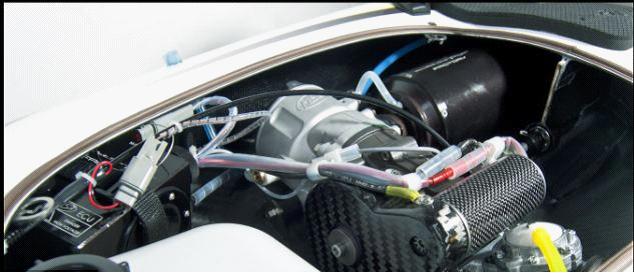 半小時穿越英吉利海峽!新型噴氣沖浪板掀熱潮