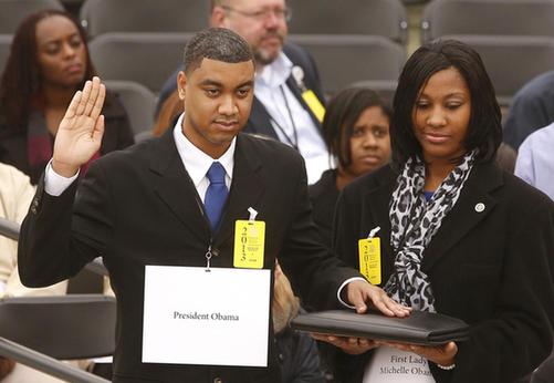 奧巴馬就職典禮彩排場面熱鬧 替身演員略顯尷尬（圖）