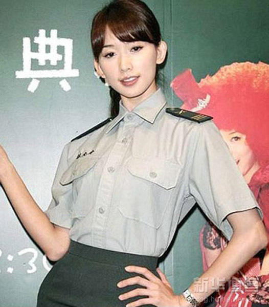 組圖：嬌柔女星軍裝照 誰最惹人愛？