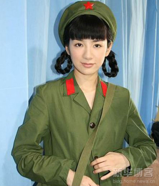 組圖：嬌柔女星軍裝照 誰最惹人愛？