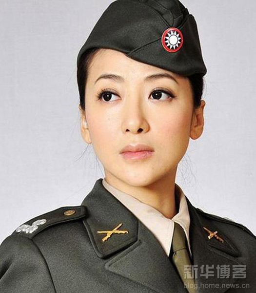 組圖：嬌柔女星軍裝照 誰最惹人愛？
