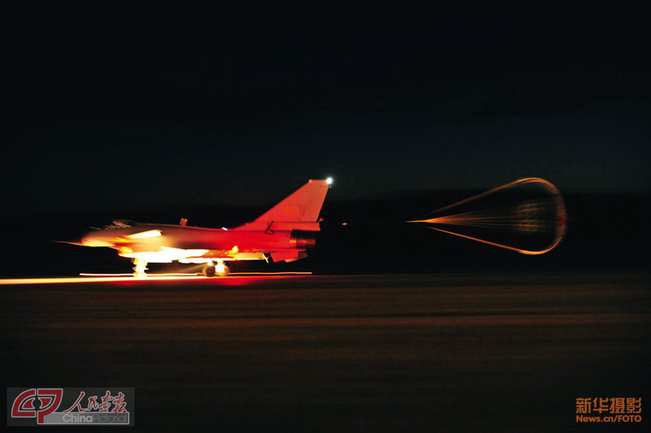 高清美圖:鏡頭記錄中國(guó)空軍的“強(qiáng)軍夢(mèng)”