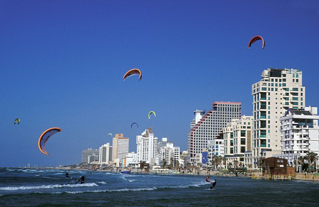 著名雜志評出世界十大海灘城市 英國布萊頓憑卵石海灘入選