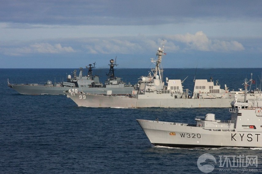 高清：實拍俄羅斯海軍各型艦艇大洋巡航