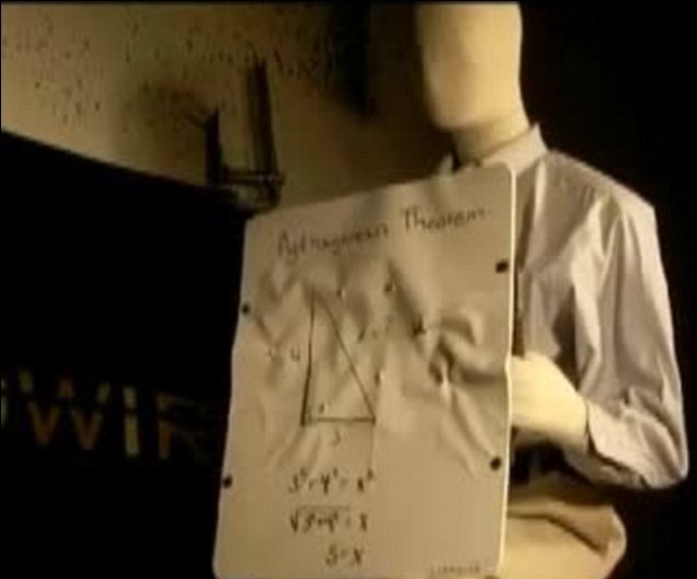 最后的“救命符”：美發明防彈黑板應對校園槍擊案