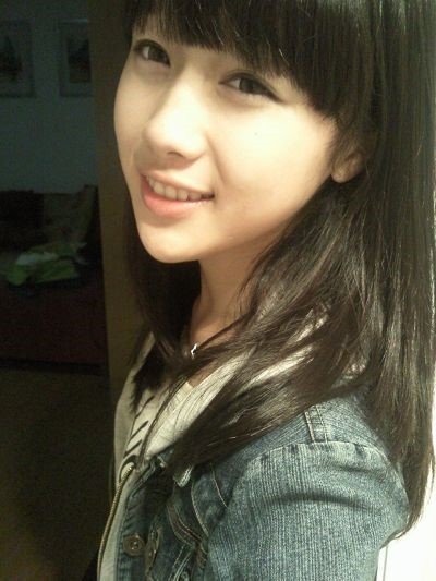 全國?；ㄅ判邪?清華女生酷似高圓圓