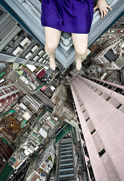 組圖：韓女藝術家摩天大樓邊緣營造搖搖欲墜刺激感