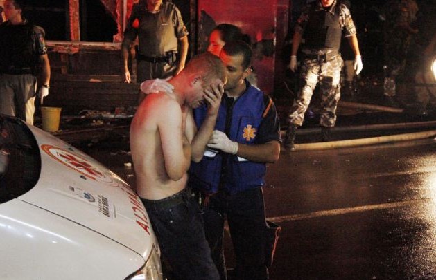 違規放煙火、保安拒放行 巴西夜總會大火233人遇難舉國哀悼3天