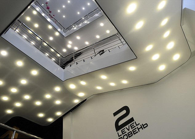 莫斯科首家膠囊旅館開業 麻雀雖小五臟俱全獲青睞