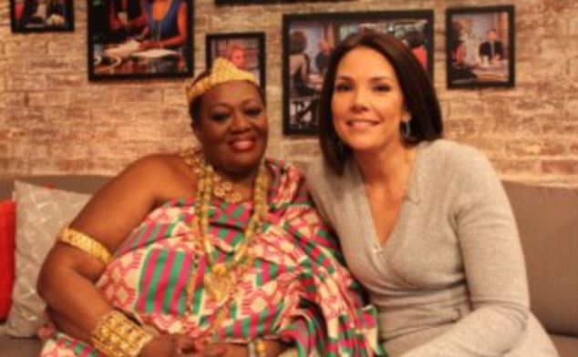 使館秘書“變身”加納部落女王 傳奇經歷將上熒幕