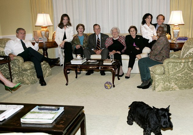 小布什愛犬、前美國“第一狗”巴尼去世 曾遭普京揶揄