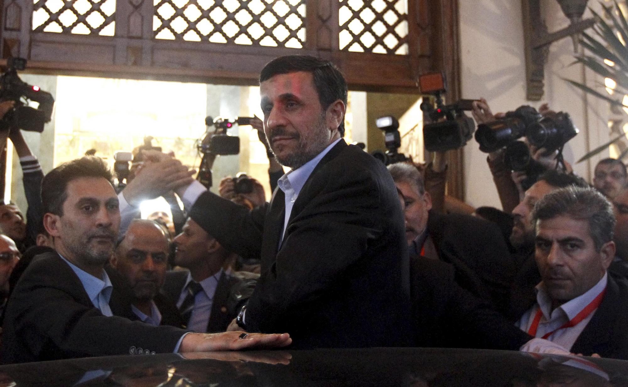 內賈德稱訪埃遭扔鞋抗議是小事 國產戰機被諷為“山寨貨”