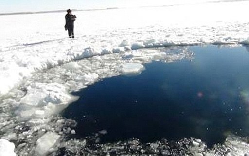 俄羅斯隕石引發(fā)“淘金熱” 英國幸運(yùn)躲過一劫