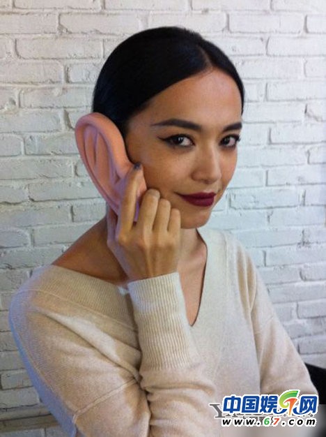 李小璐楊冪萌過90后楊紫 明星裝嫩自拍秘籍