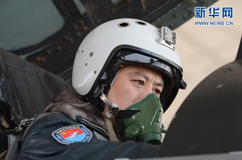 直擊廣空蘇30戰(zhàn)機(jī)空空對抗訓(xùn)練